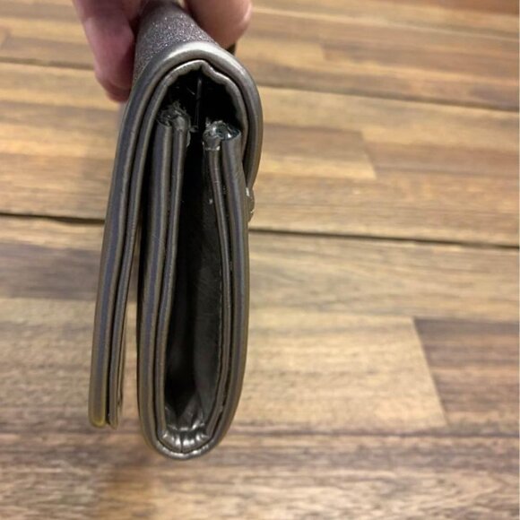 SPARKLE clutch with chain strap. Gun metal in colour. Holds a lot! New condition - Picture 6 of 6